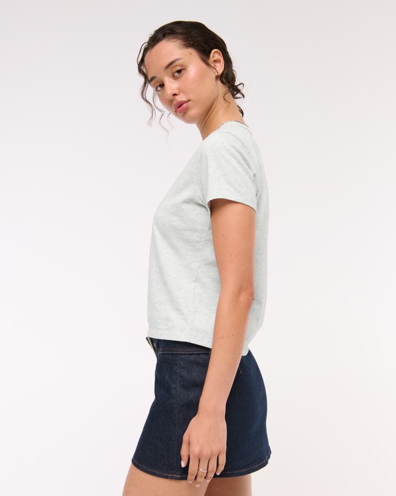 Short-Sleeve Snoopy Graphic Skimming Tee