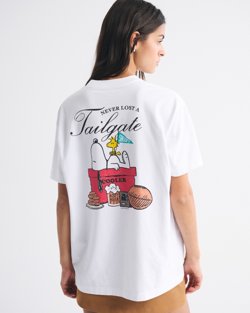Oversized Snoopy Graphic Tee