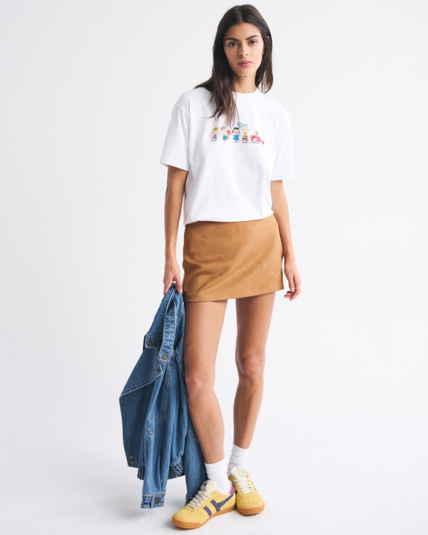 Oversized Snoopy Graphic Tee