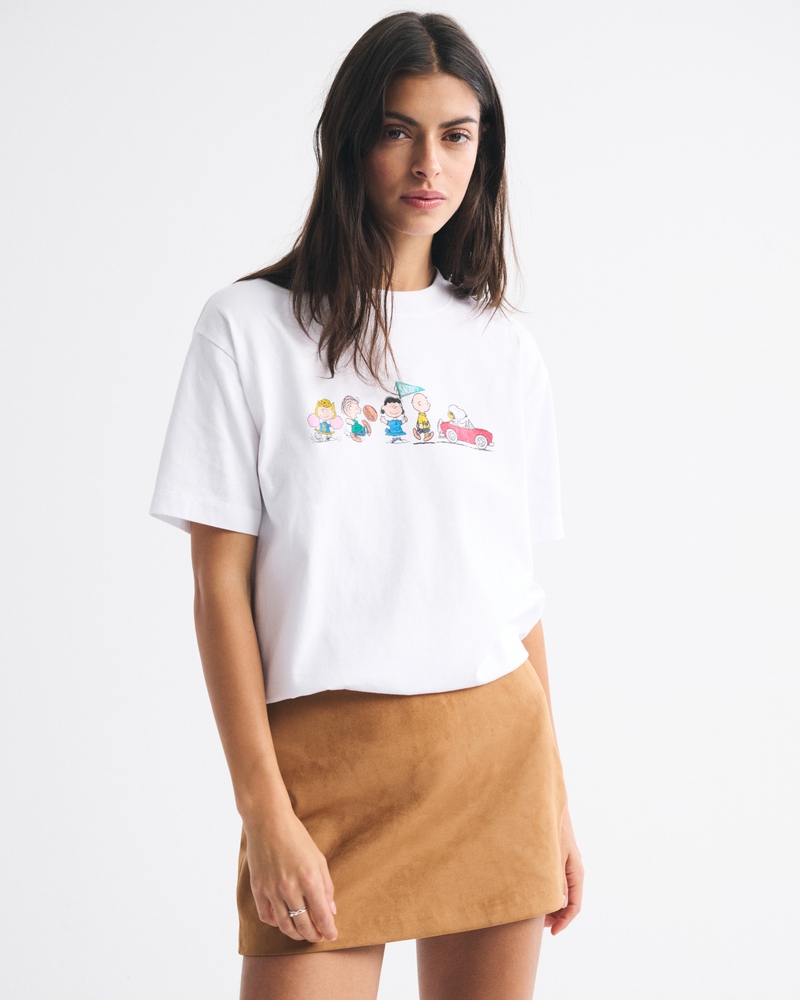Oversized Snoopy Graphic Tee