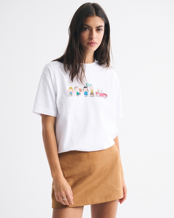 Oversized Snoopy Graphic Tee