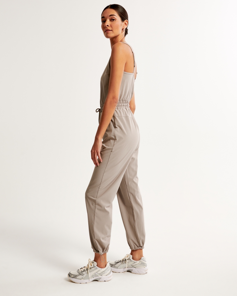 Petite Jumpsuits & Petite Rompers for Women