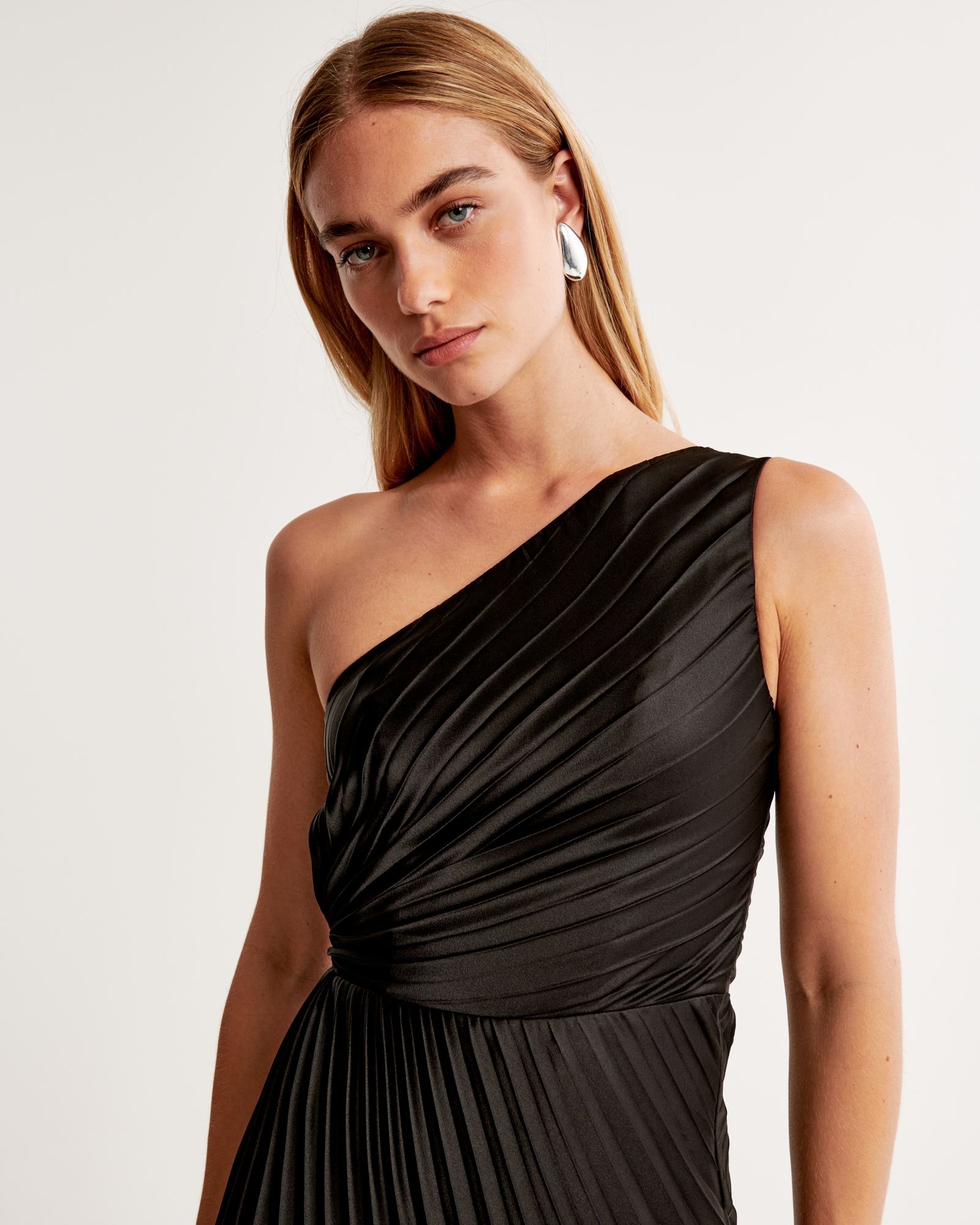 The A&F Giselle Pleated One-Shoulder Maxi Dress