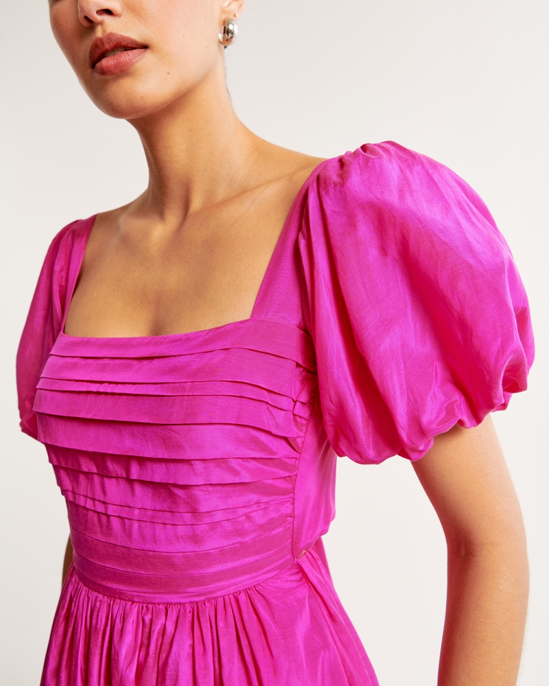 The A&F Emerson Drama Bow-Back Maxi Dress