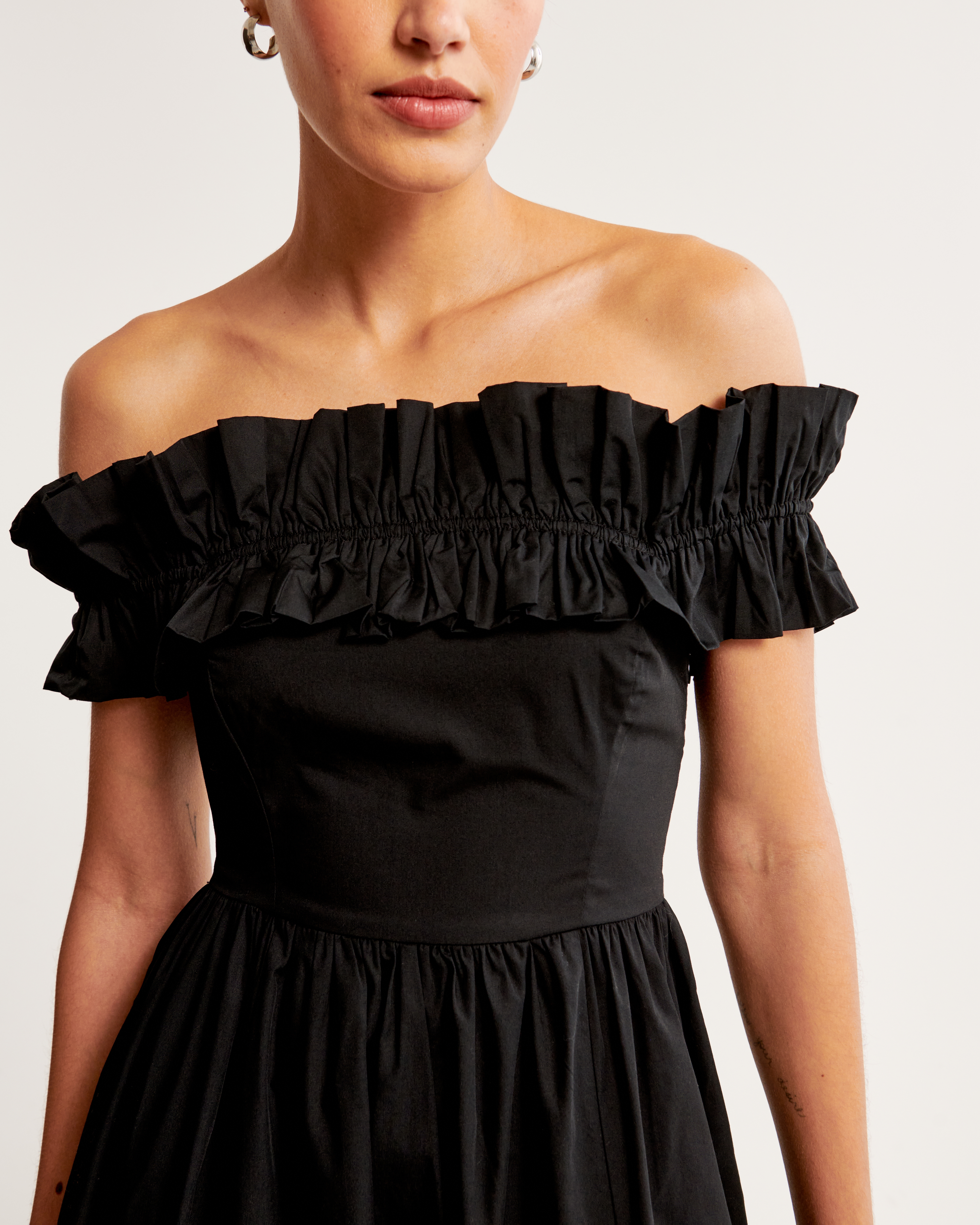 Women's Off-The-Shoulder Ruffle Midi Dress | Women's Clearance |  Abercrombie.com