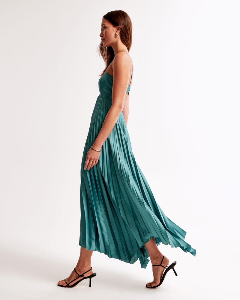 The A&F Giselle Clasp-Back Pleated Midi Dress