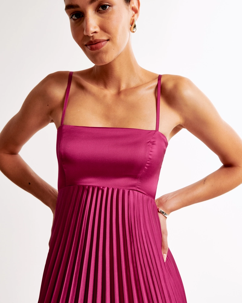 The A&F Giselle Clasp-Back Pleated Midi Dress