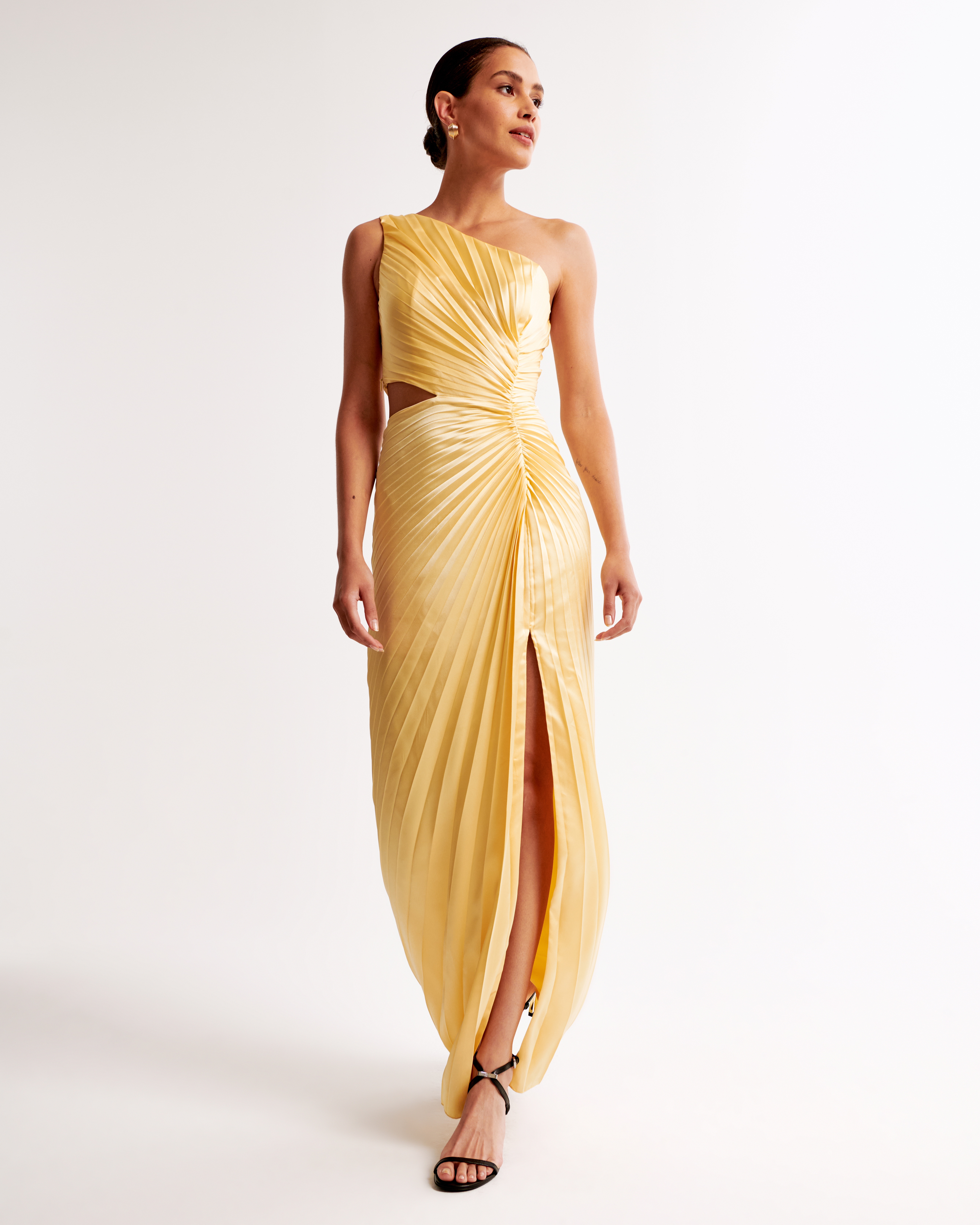 Women's The A&F Giselle Pleated One-Shoulder Cutout Maxi