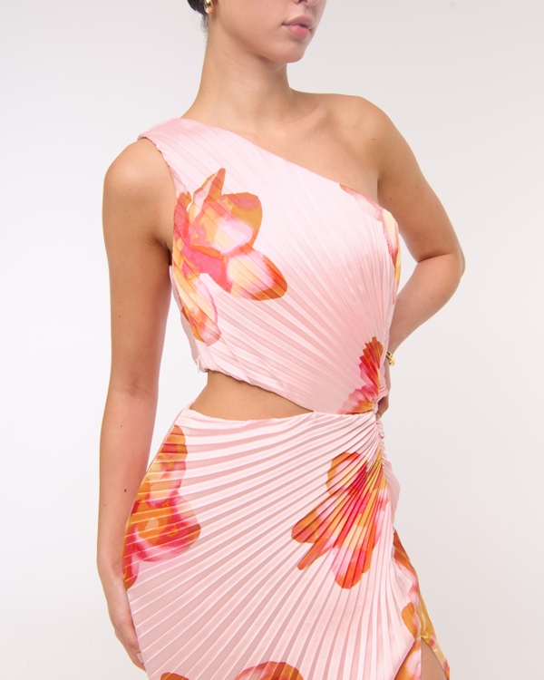 The A&F Giselle Pleated One-Shoulder Cutout Maxi Dress, Light Pink Floral view 2