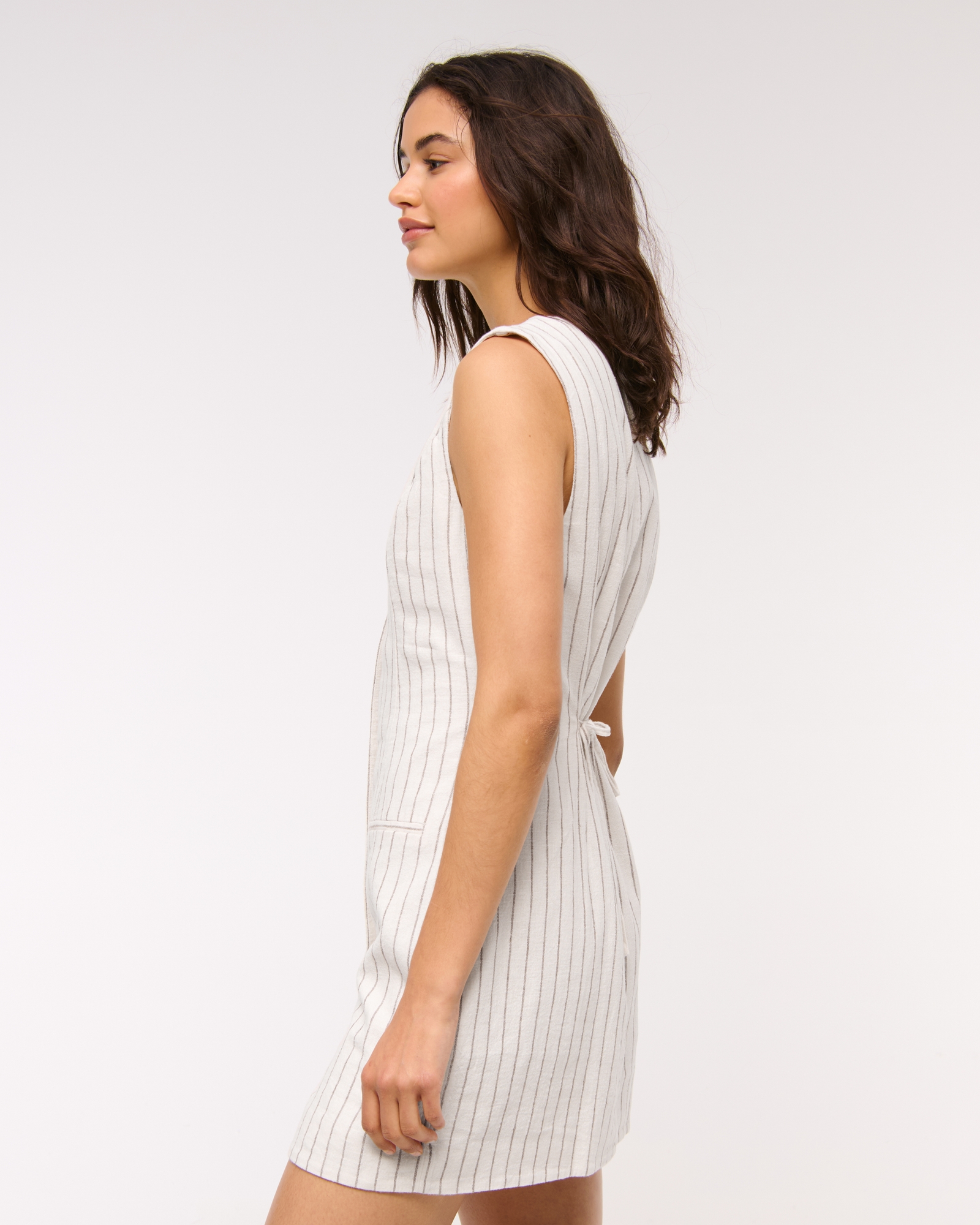 The A&F Mara Linen-Blend Vest Mini Dress