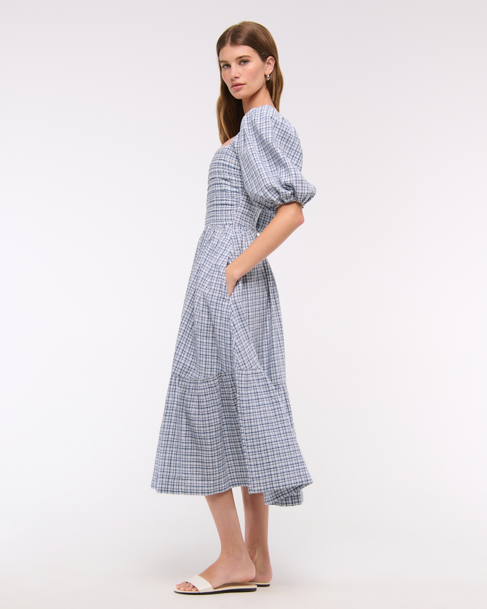 The A&F Emerson Linen-Blend Puff Sleeve Midi Dress