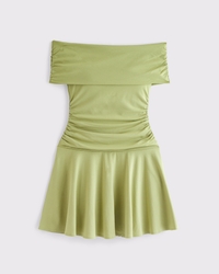 Falda pantalón de punto con hombros descubiertos