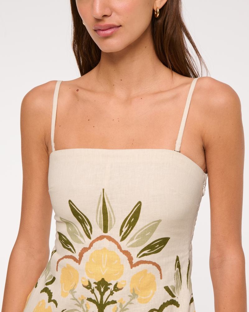 The A&F Scarlett Strapless Linen-Blend Skort