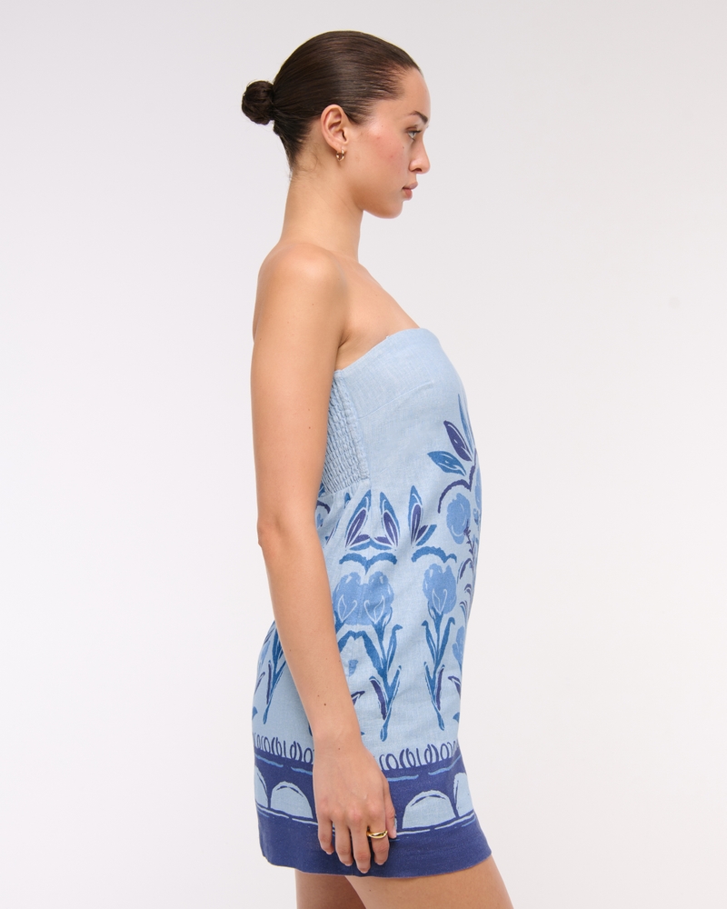 The A&F Scarlett Strapless Linen-Blend Skort