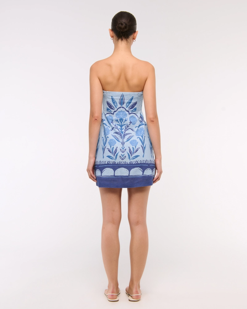 The A&F Scarlett Strapless Linen-Blend Skort