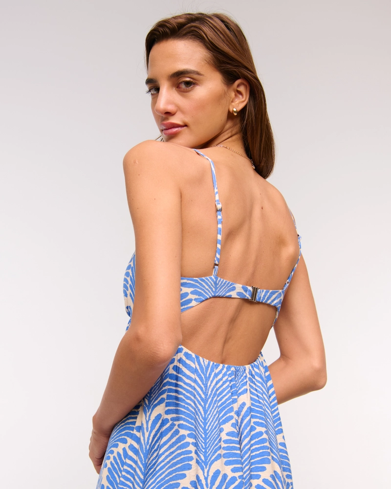 Bra-Free Clasp-Back Flowy Maxi Dress