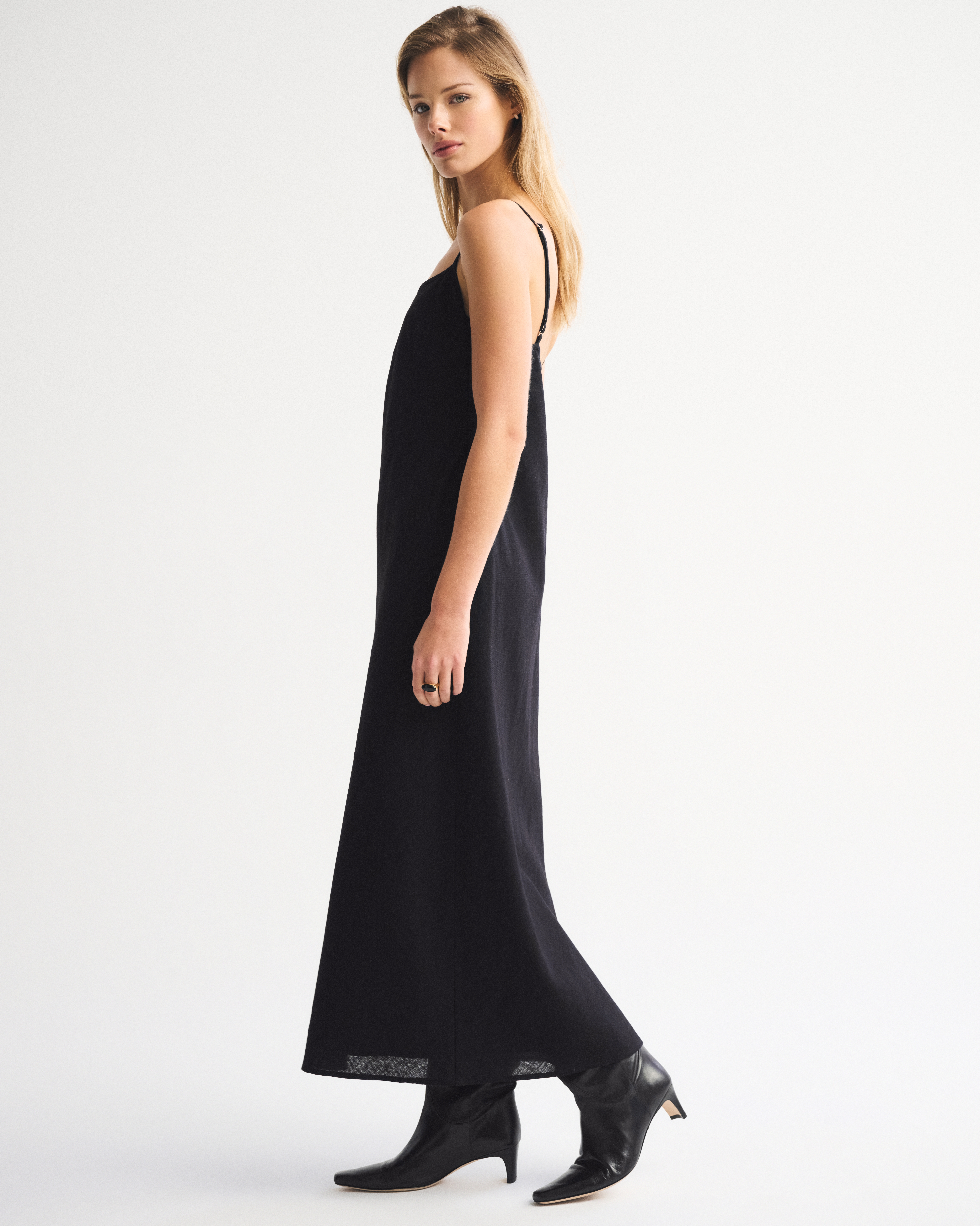 Abercrombie & Fitch The A&f Julia Slip Linen-blend Midi Dress In Black