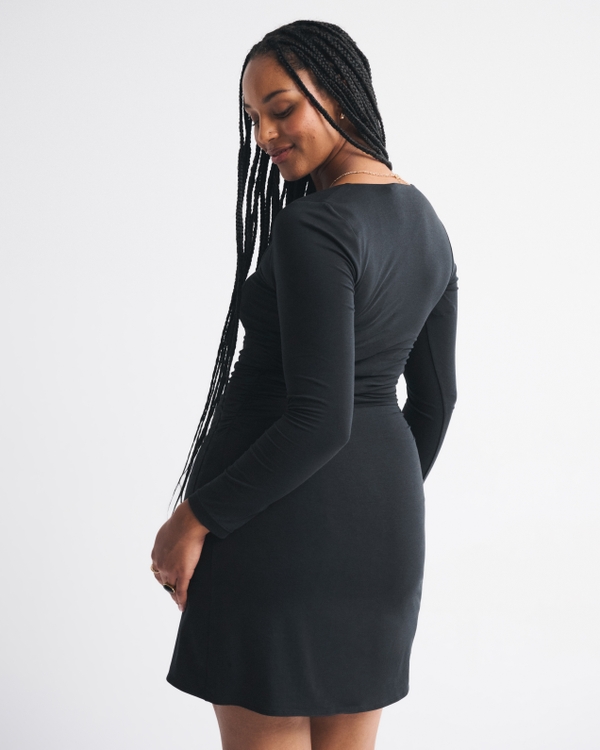 Long-Sleeve Sweetheart Mini Dress