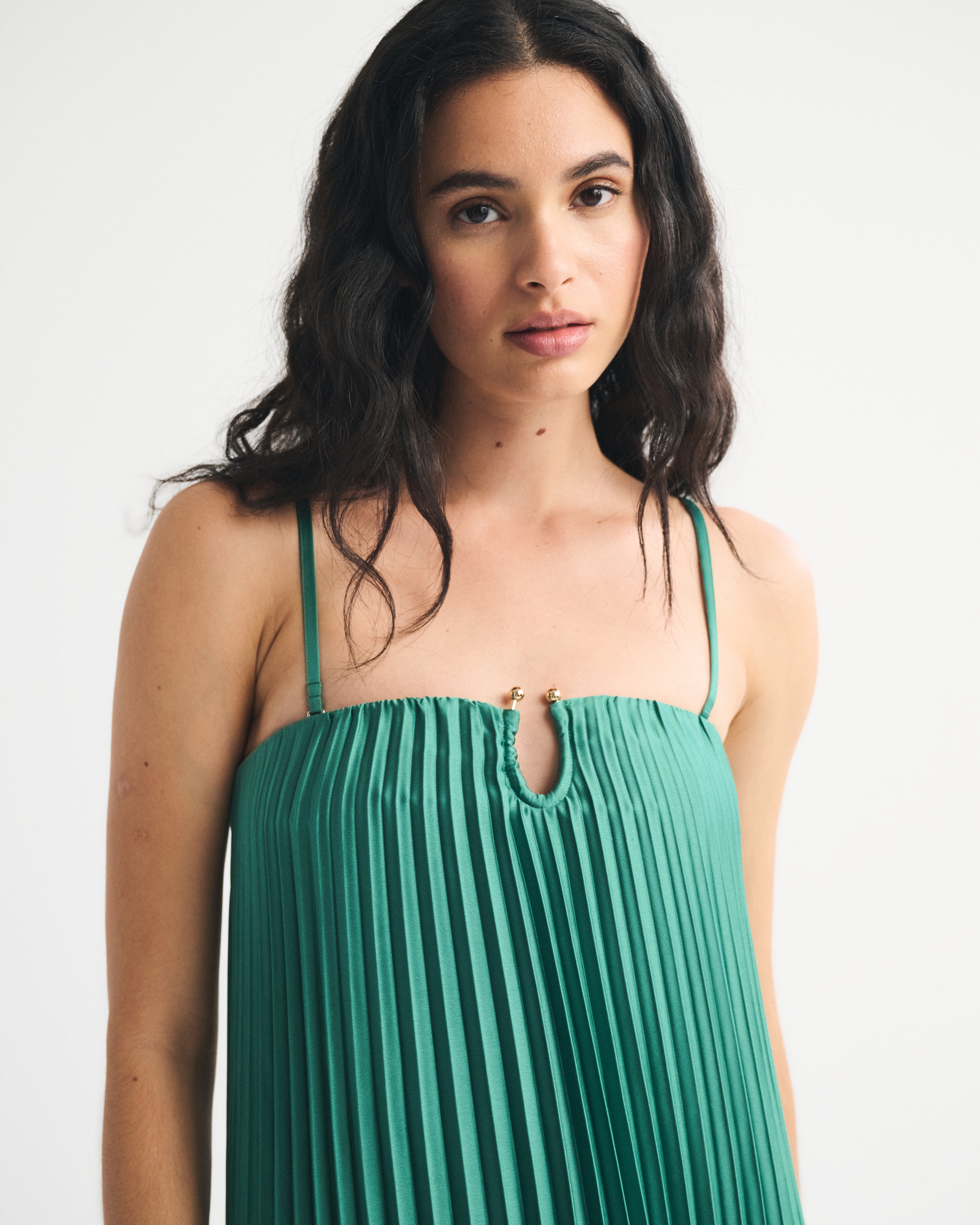 Женские платья Abercrombie & Fitch A&F Giselle Hardware Flowy Maxi Dress — фото 3