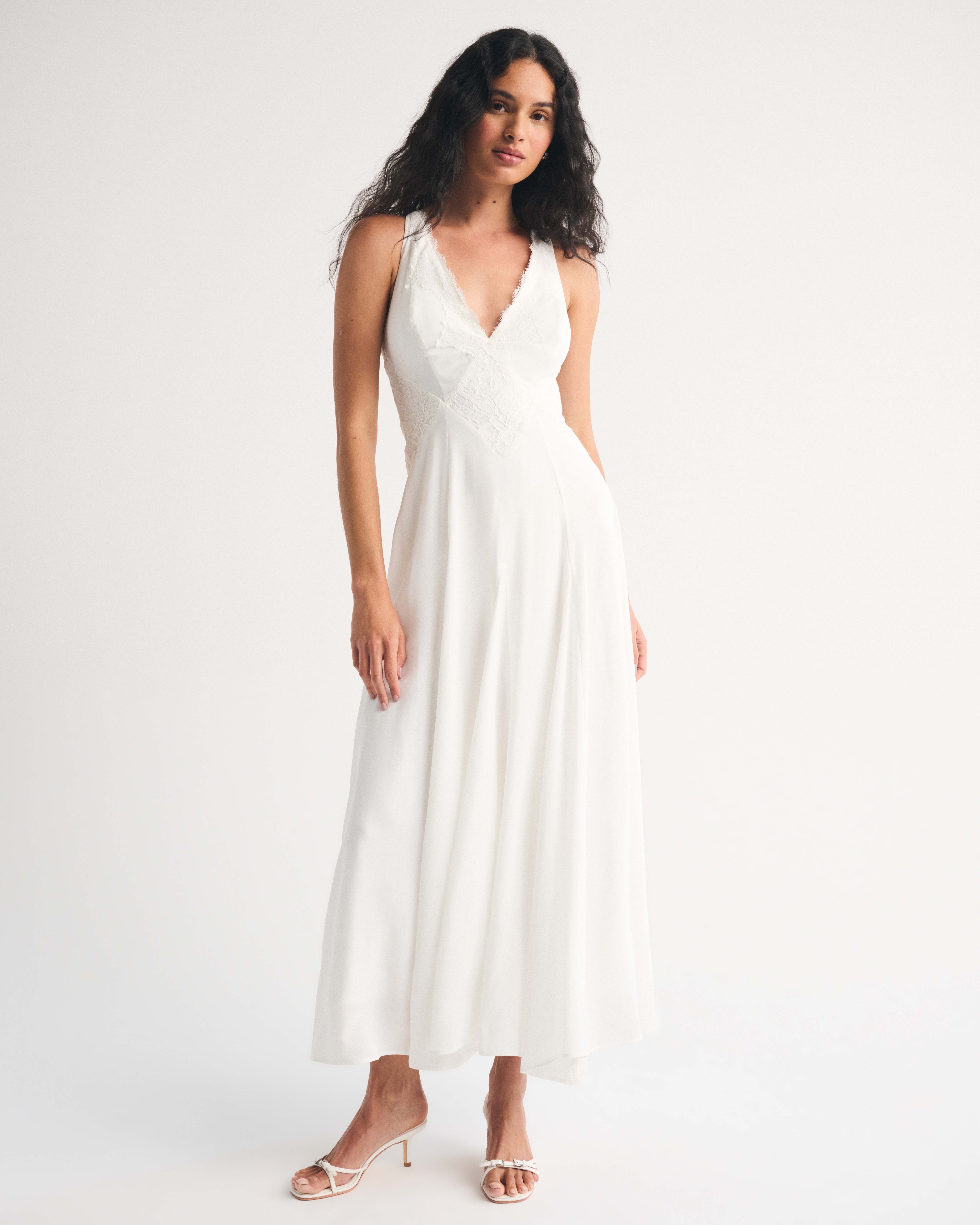 Bra-Free Lace-Trim Flowy Maxi Dress - Off-white