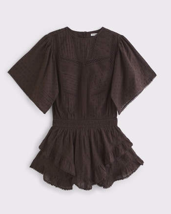 Femme Jupe-short décontractée à volants et manches courtes | Femme Robes et combinaisons | Abercrombie.com