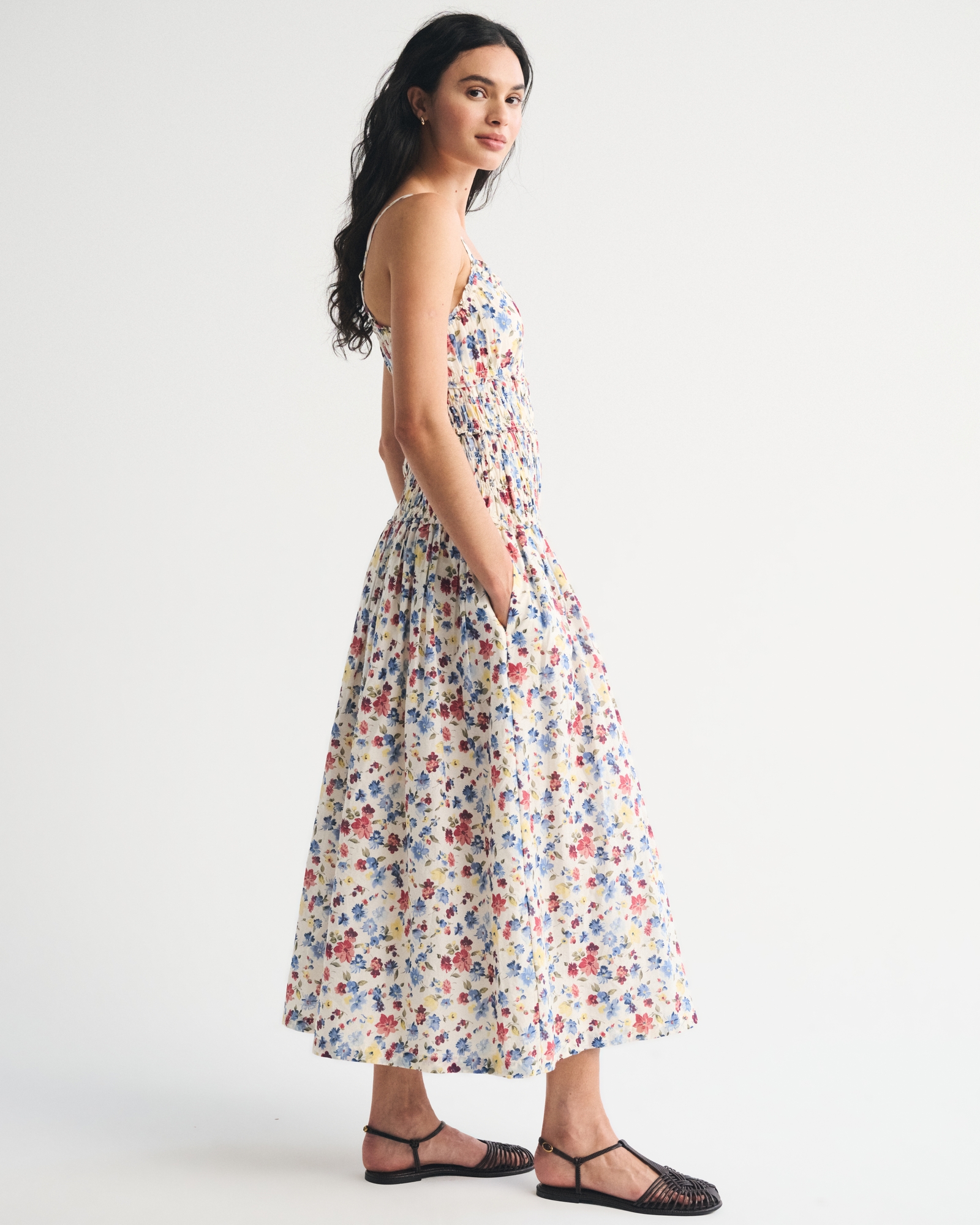 Women's Bra-Free Smocked Drop-Waist Maxi Dress in Cream Floral | Size L PETITE | Abercrombie & Fitch