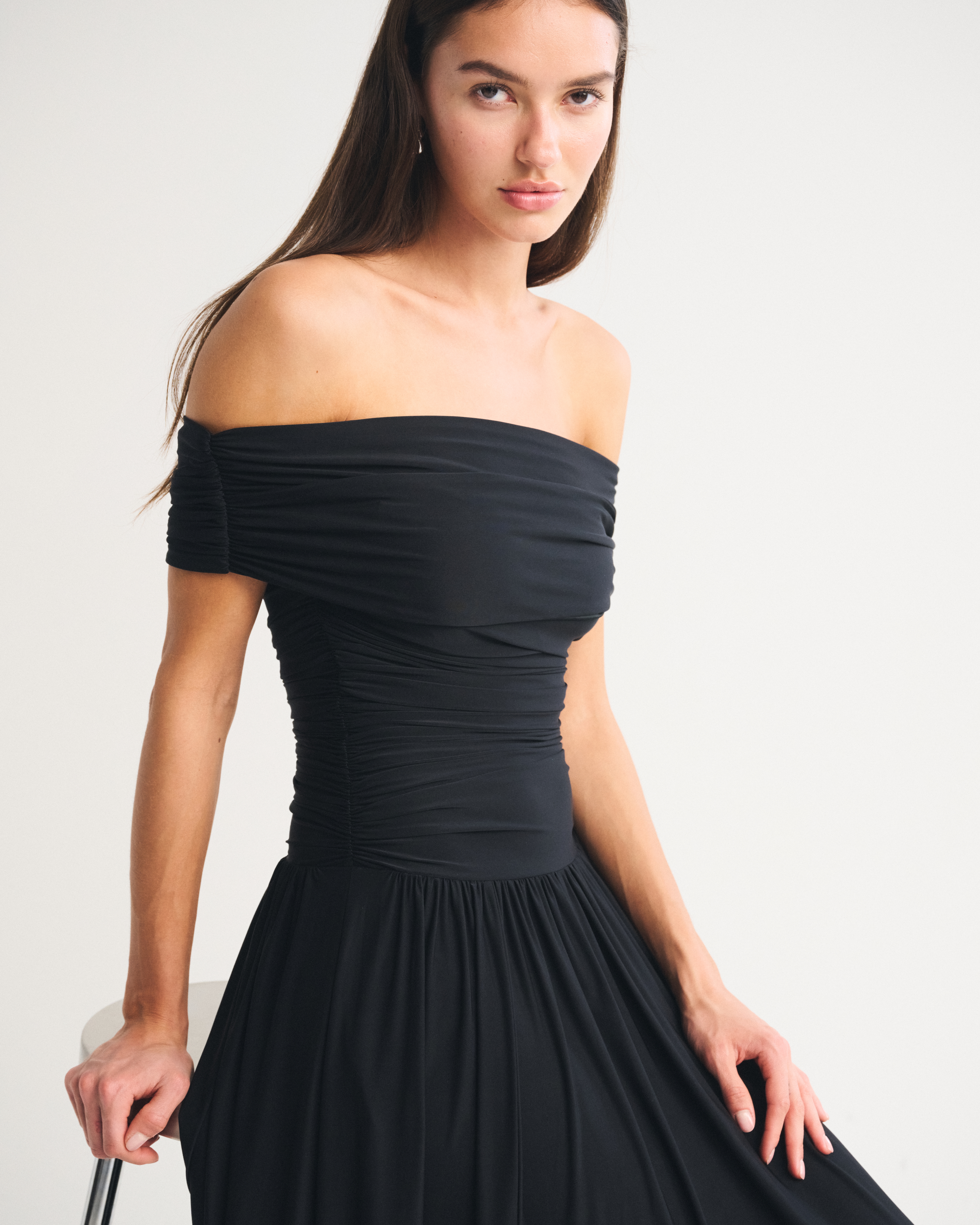 Женские платья Abercrombie & Fitch Bra-Free Drop-Waist Maxi Dress — фото 3