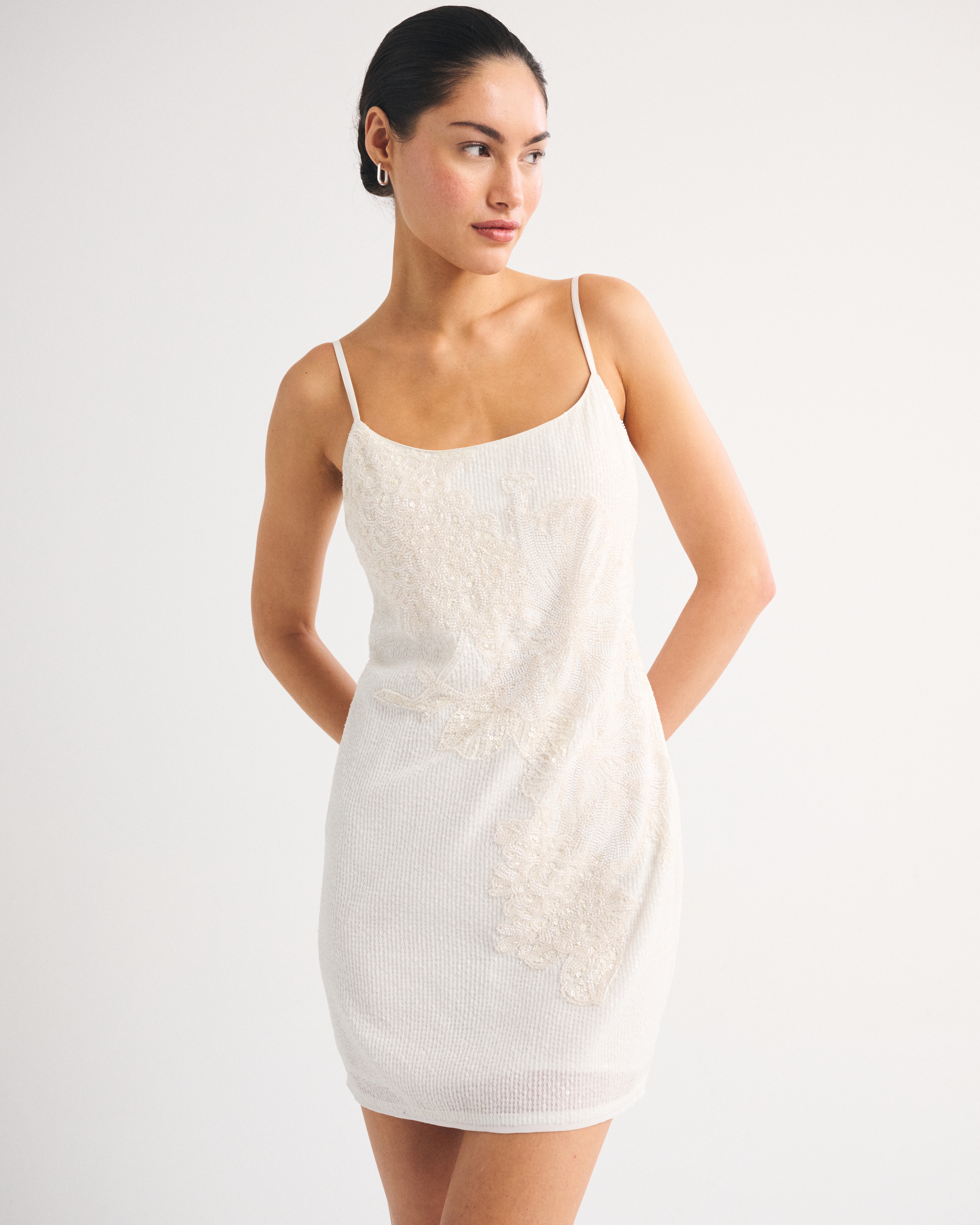 Женские платья Abercrombie & Fitch Beaded Mini Dress — фото 3