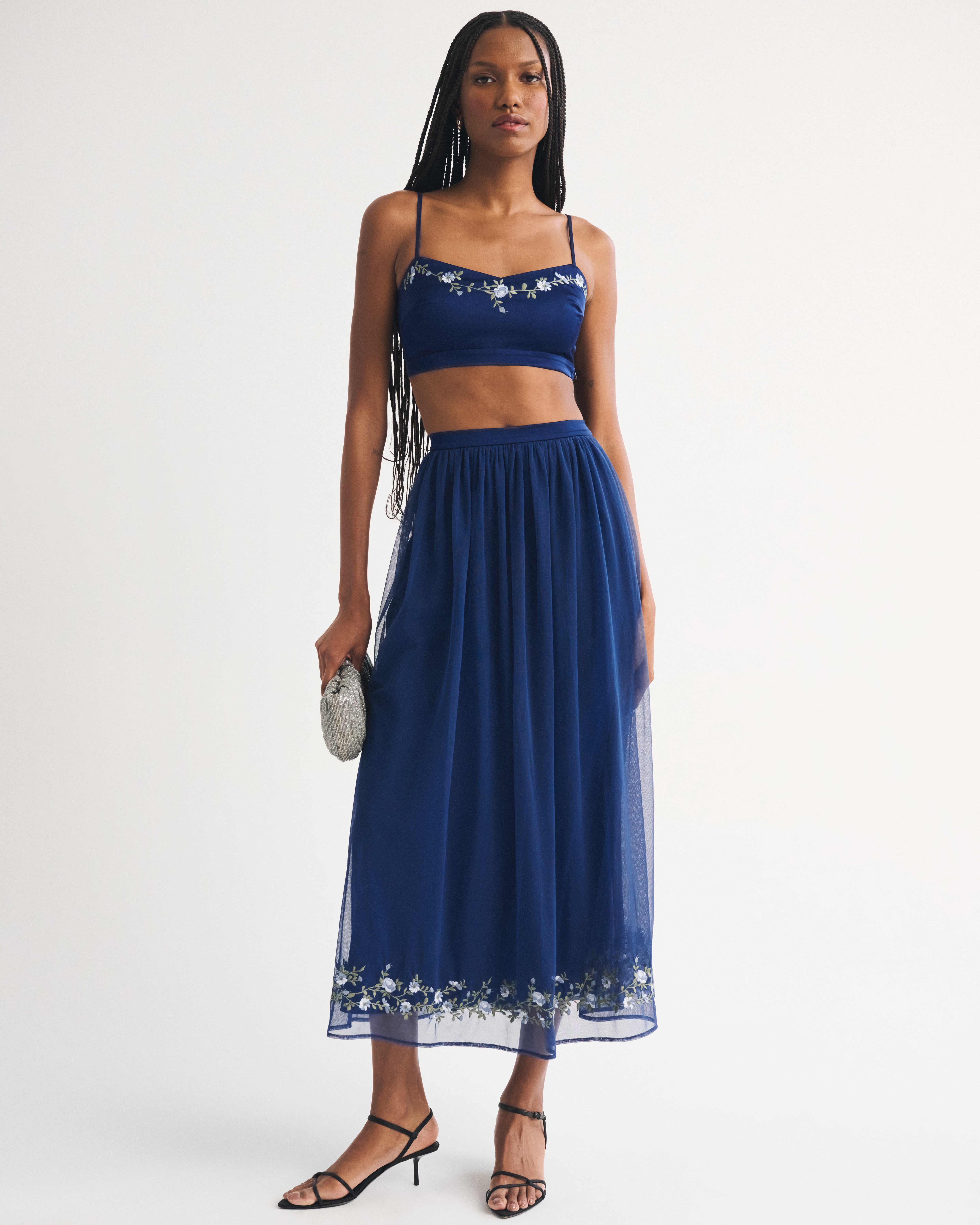 Женские юбки Abercrombie & Fitch High Rise Embroidered Maxi Set Skirt — фото 2