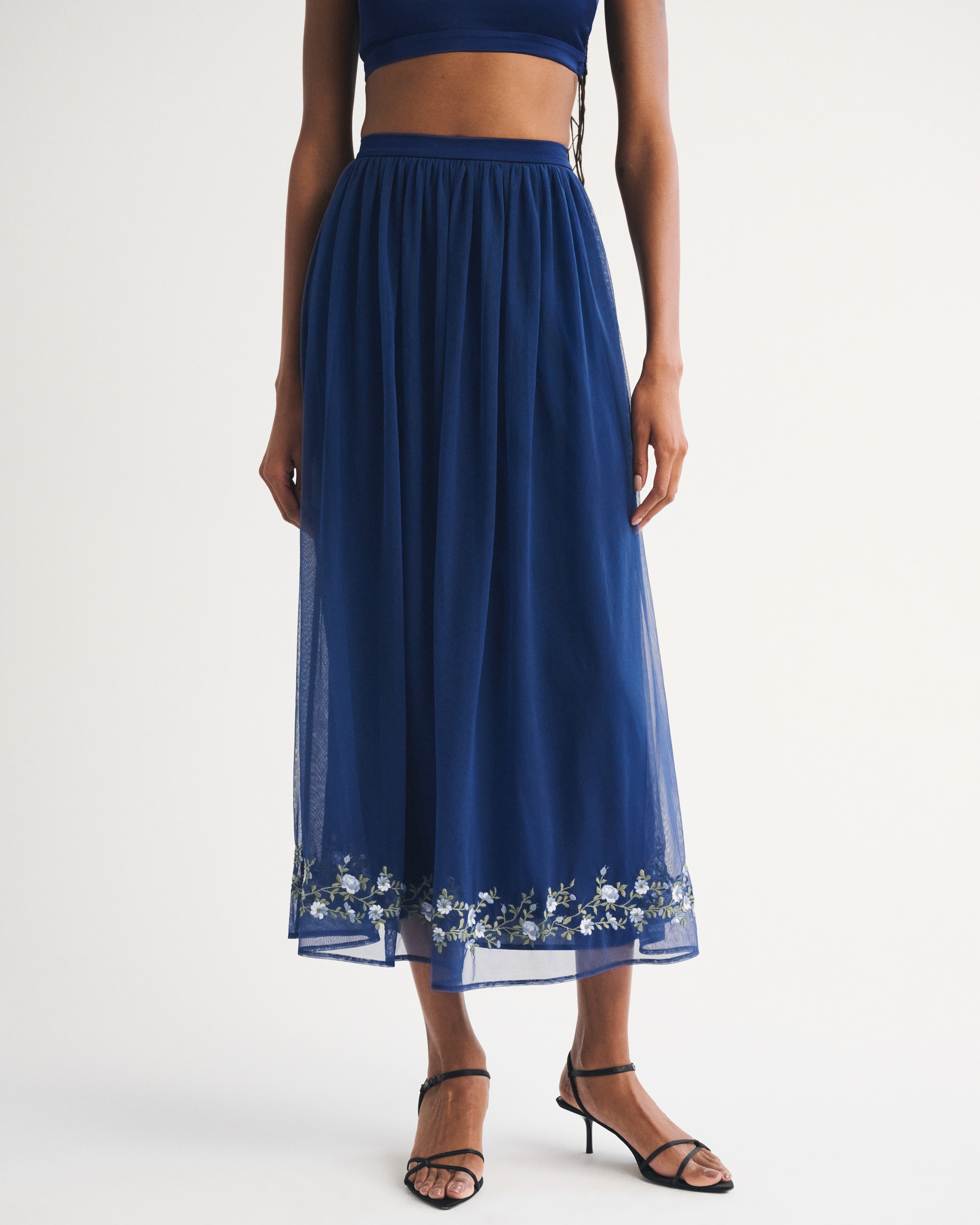Женские юбки Abercrombie & Fitch High Rise Embroidered Maxi Set Skirt — фото 3