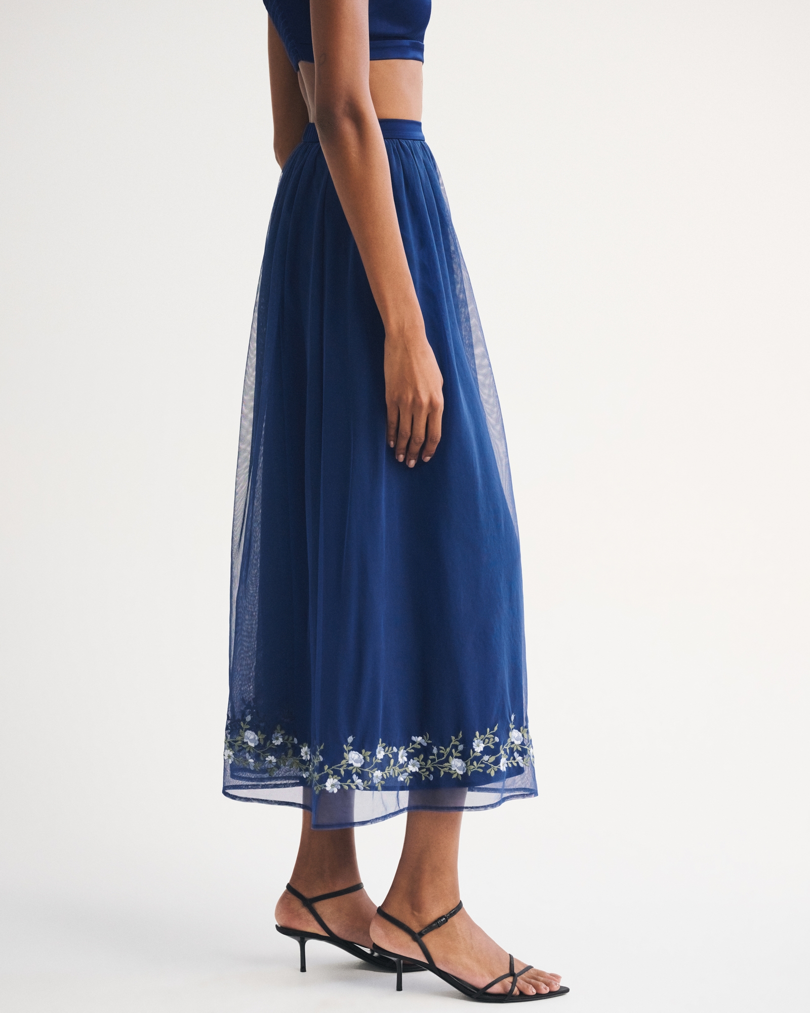 High Rise Embroidered Maxi Set Skirt thumbnail 4