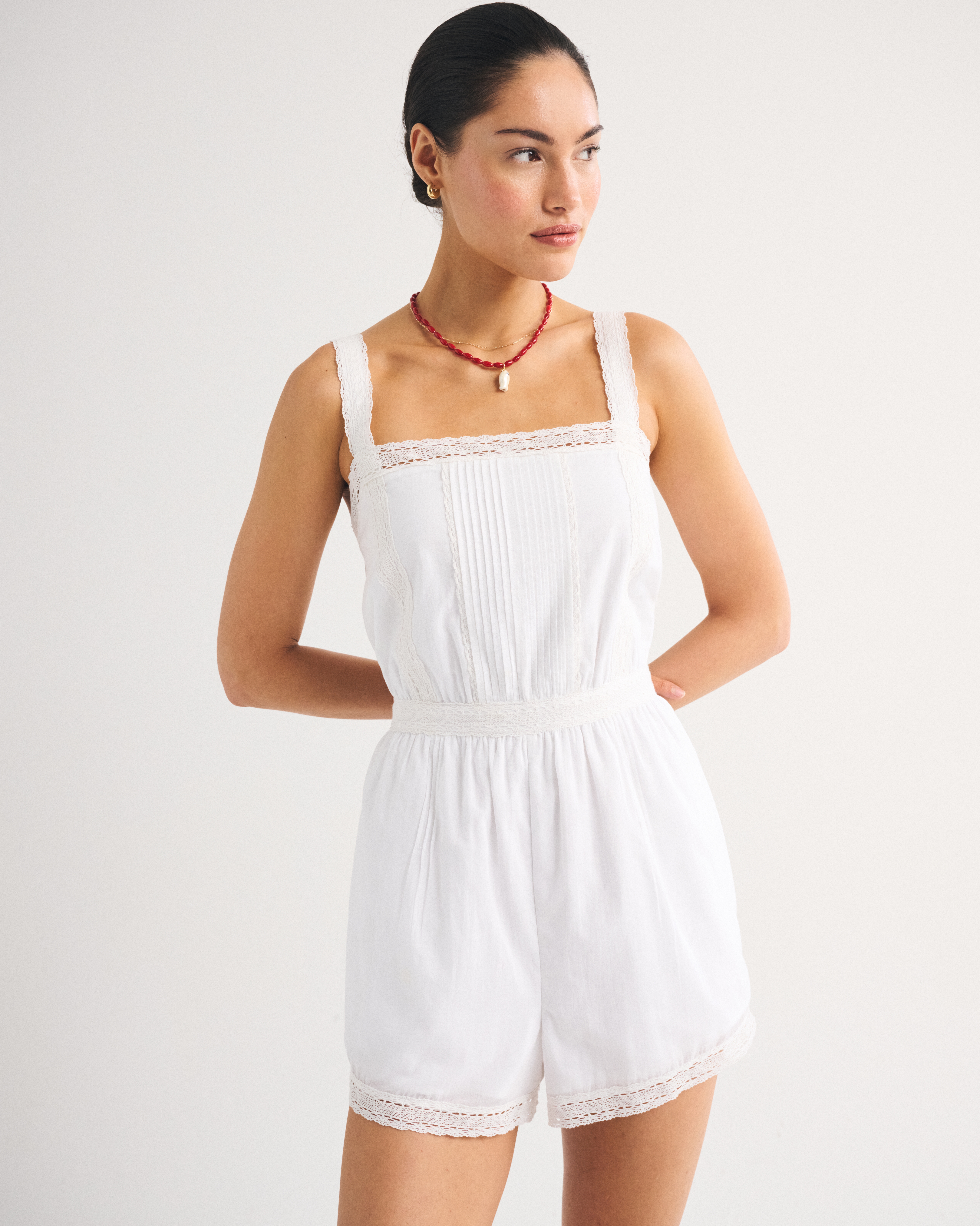 Женские комбинезоны Abercrombie & Fitch Lace-Trim Romper — фото 2
