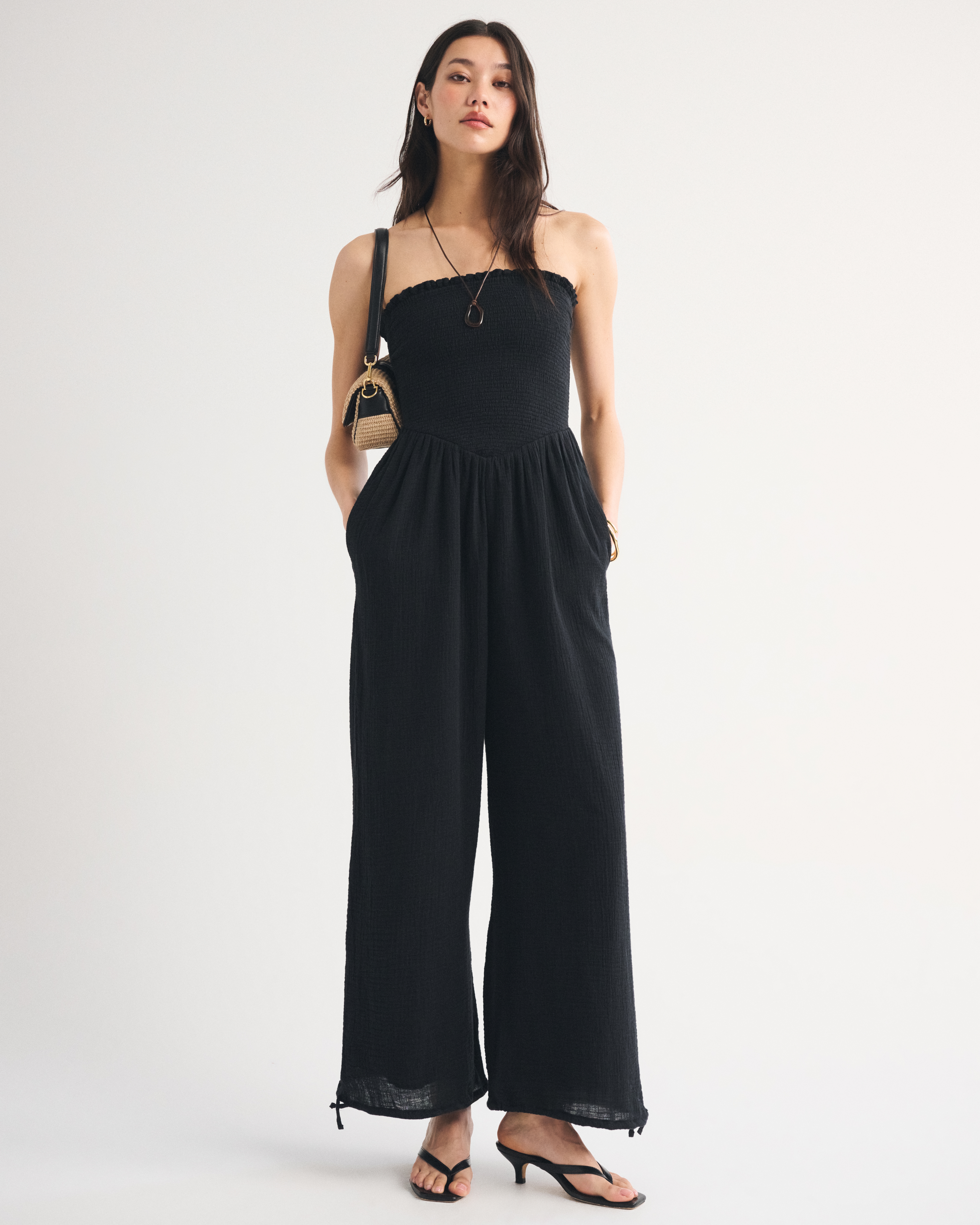 Женские комбинезоны Abercrombie & Fitch 100% Cotton A&F Sydney Smocked Strapless Balloon Leg Jumpsuit — фото 3
