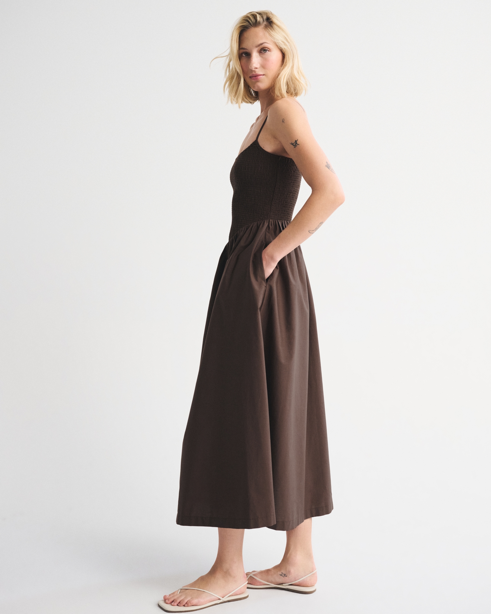 Women's A&F Sydney Smocked Dipped-Waist Midi Dress | Women's Clearance |  Abercrombie.com