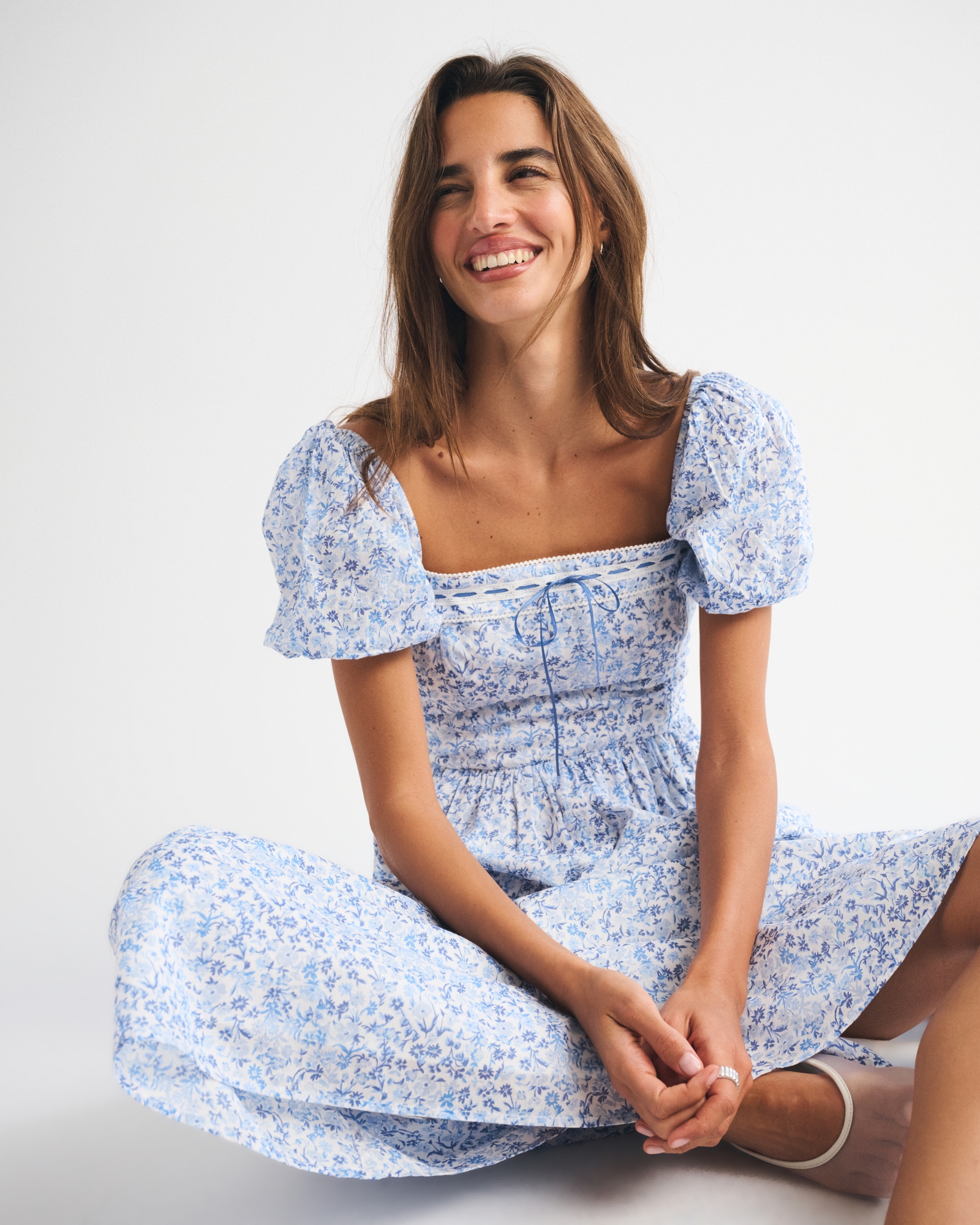 The A&F Emerson Puff Sleeve Midi Dress