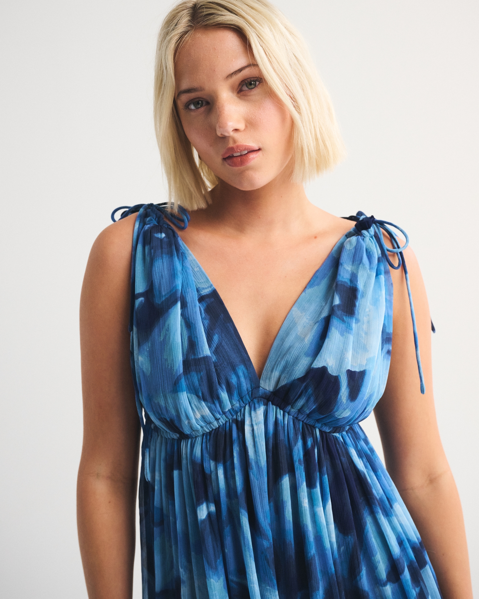 A&F Convertible Flowy Maxi Dress
