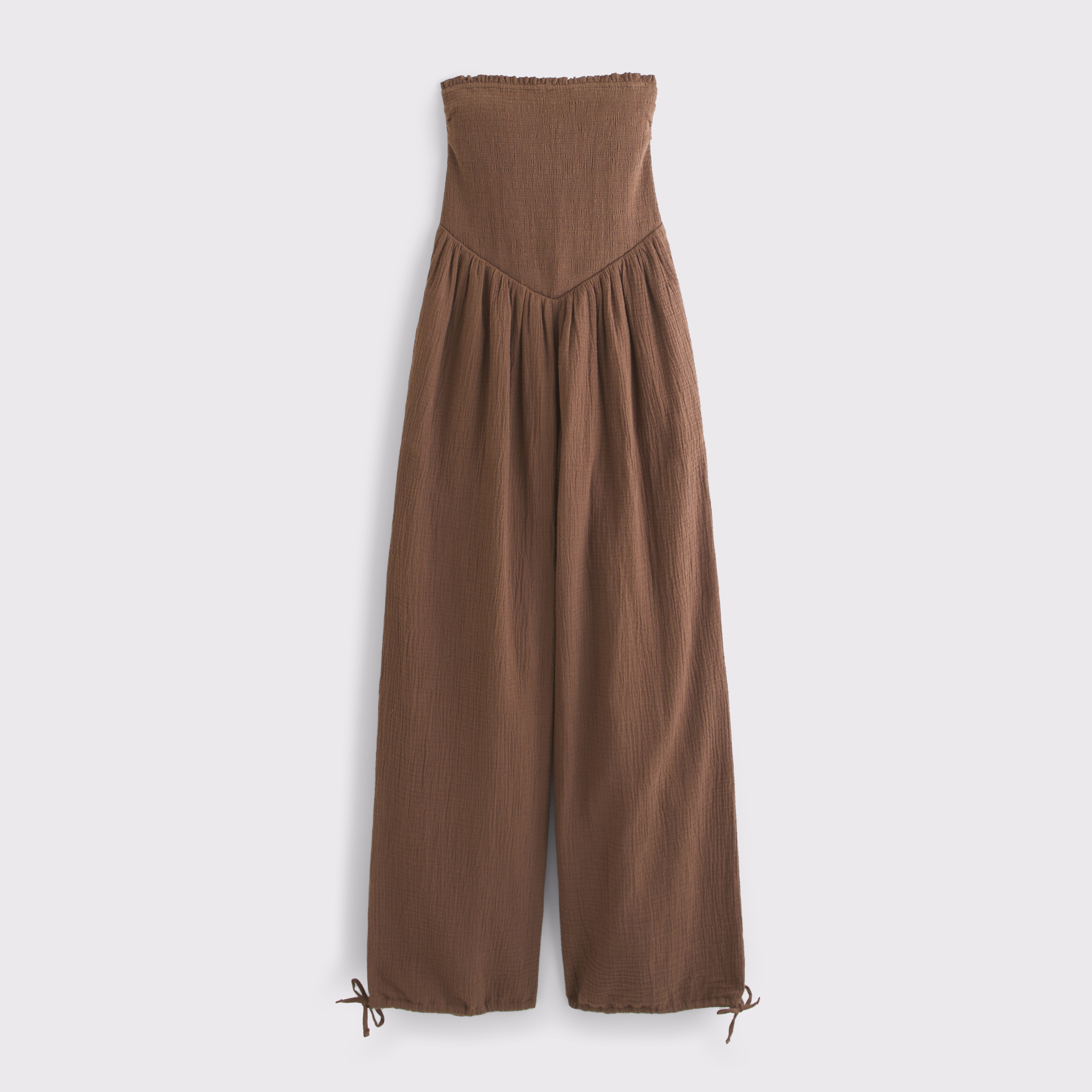 Женский комбинезон Abercrombie & Fitch A&F Sydney Smocked Strapless Balloon Leg Jumpsuit, цвет: Коричневый
