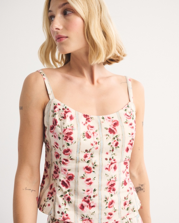 Bra-Free Scoopneck Set Top
