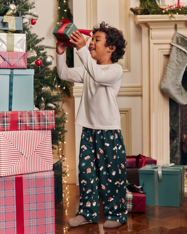 kids pant pajama set, Green Breakfast Print view 1