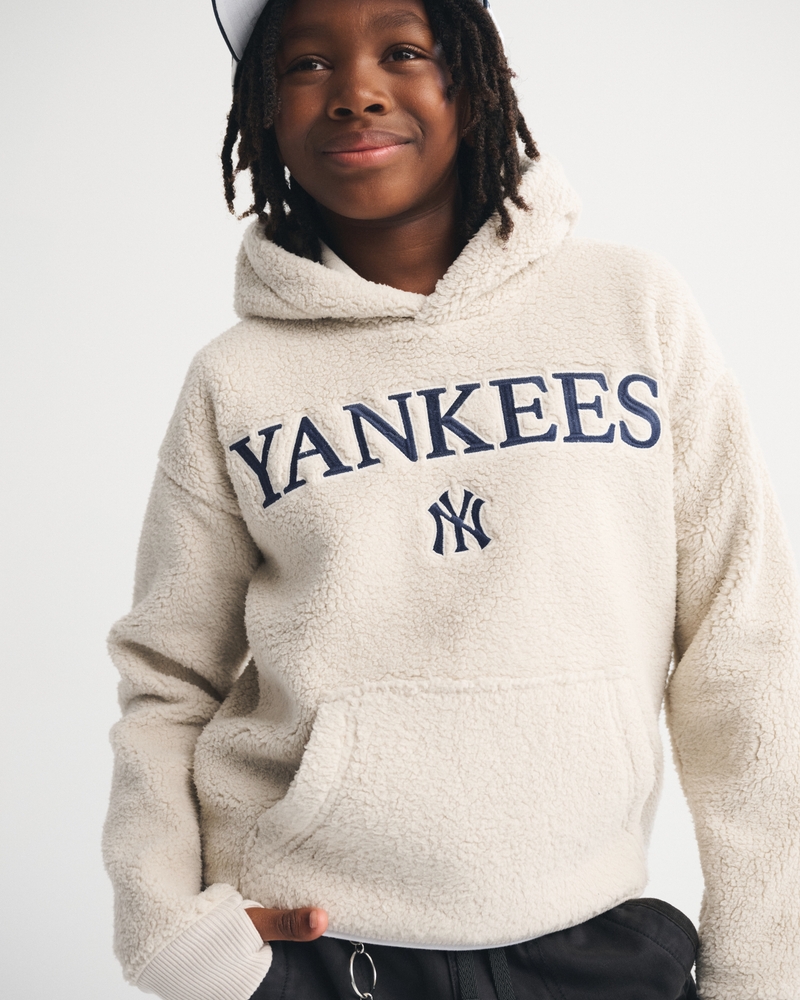 new york yankees graphic sherpa popover hoodie