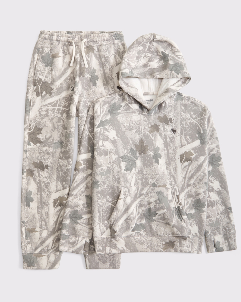 essential icon crew sweatshirt