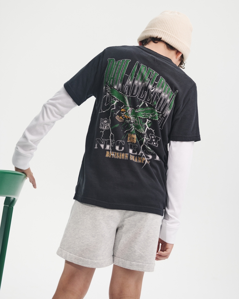 philadelphia eagles graphic tee