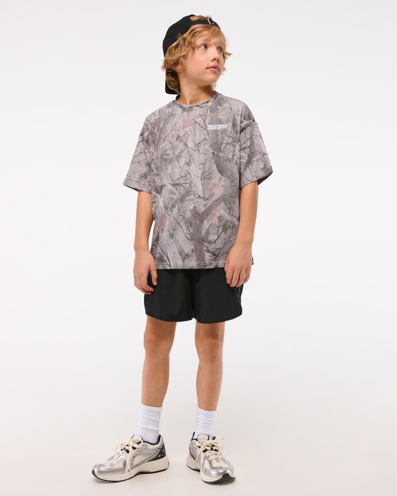 graphic logo tee