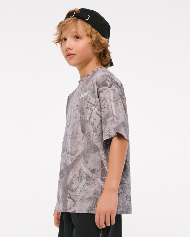 graphic logo tee