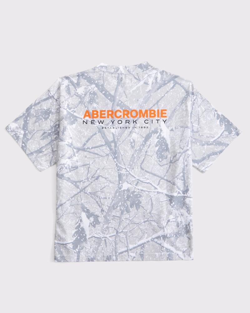 logo tee