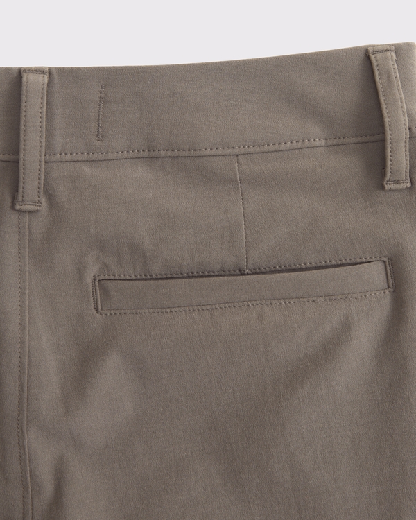 performance golf short, Taupe view 2