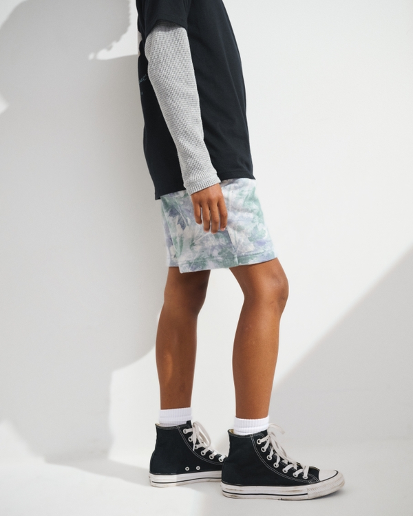 essential fleece icon shorts