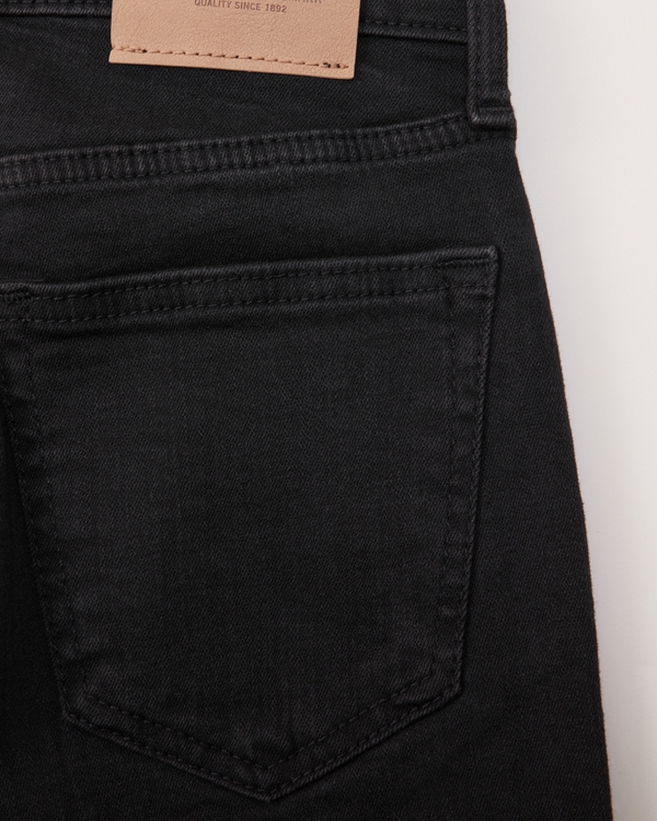 straight jeans