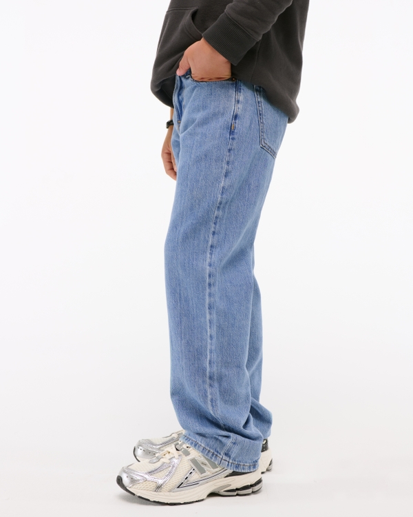 lightweight baggy jeans