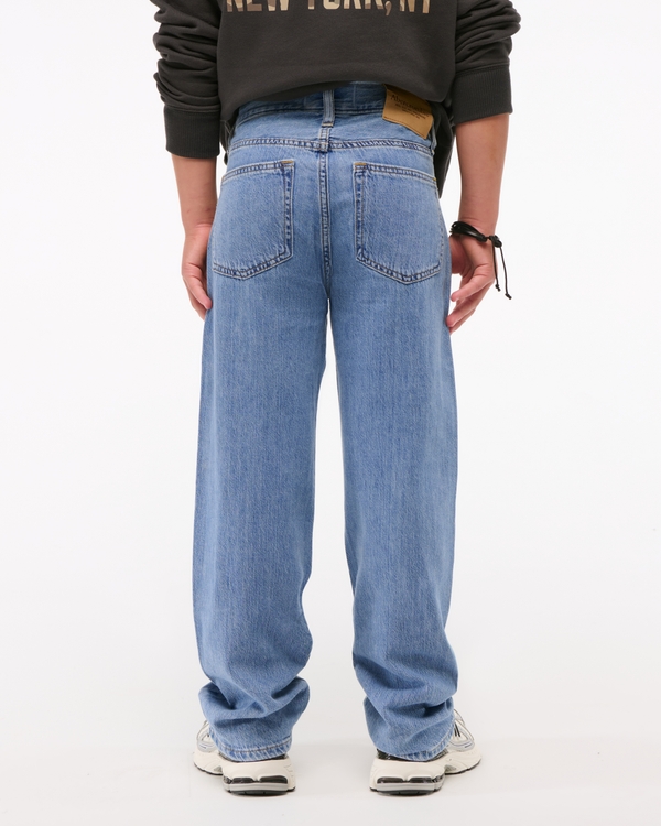 lightweight baggy jeans